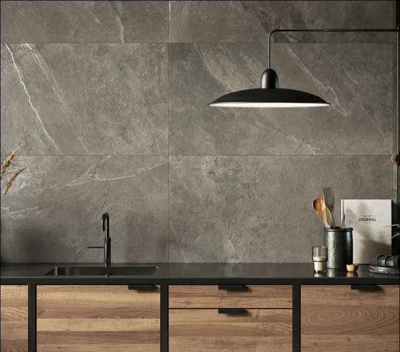 Elios Ceramica · Dolomiti Antracite · Raumbeispiel